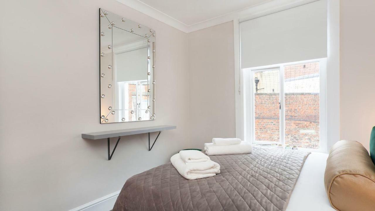 Stylish And Most Central 2 Bed -Free Parking 요크 외부 사진